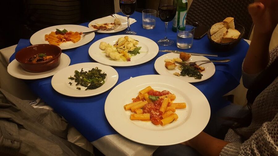 Naples by Night: Food and Wine Walking Tour with Local Guide - Key things that make this tour worth your evening