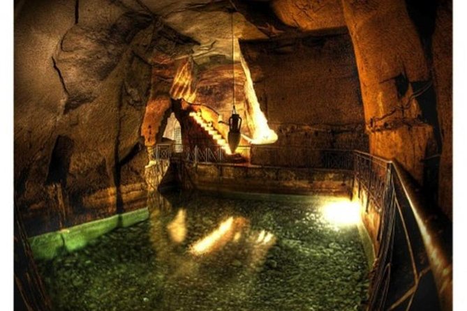 Naples: City Center Walking Tour with Underground Naples - Guides and pacing: why people talk about names like Maria, Giovanni, and Mara