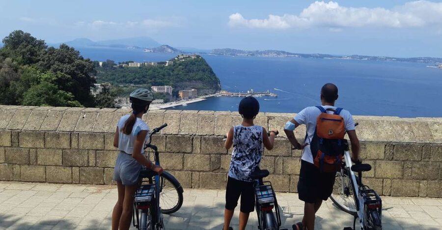 Naples: City Highlights Guided Bike Tour - First pedals at Bicycle House, then straight into Naples’ energy