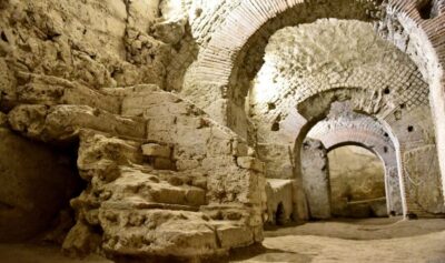 City Walking Tour w/ Underground Roman Ruins Ticket