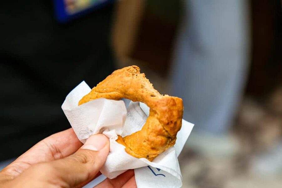 Naples: Culture & Street Food with a Local Guide - Piazza del Plebiscito: the showpiece, with practical time to enjoy it