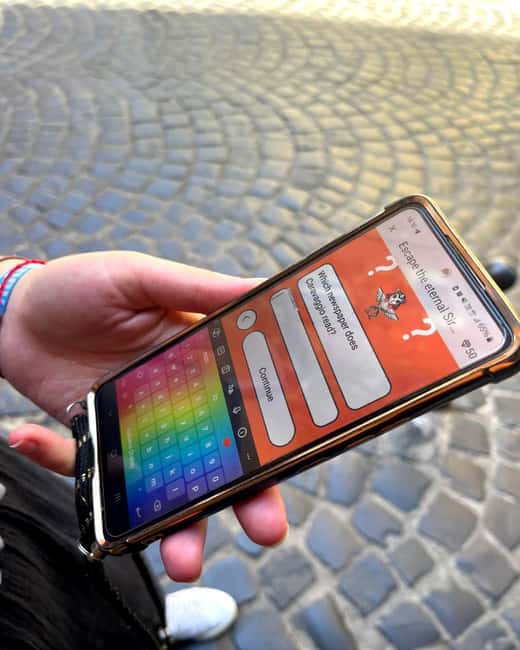 Naples: Family Mythology Treasure Hunt w/ Food Stop - Smartphone riddles and gem rewards, how to win without getting stressed