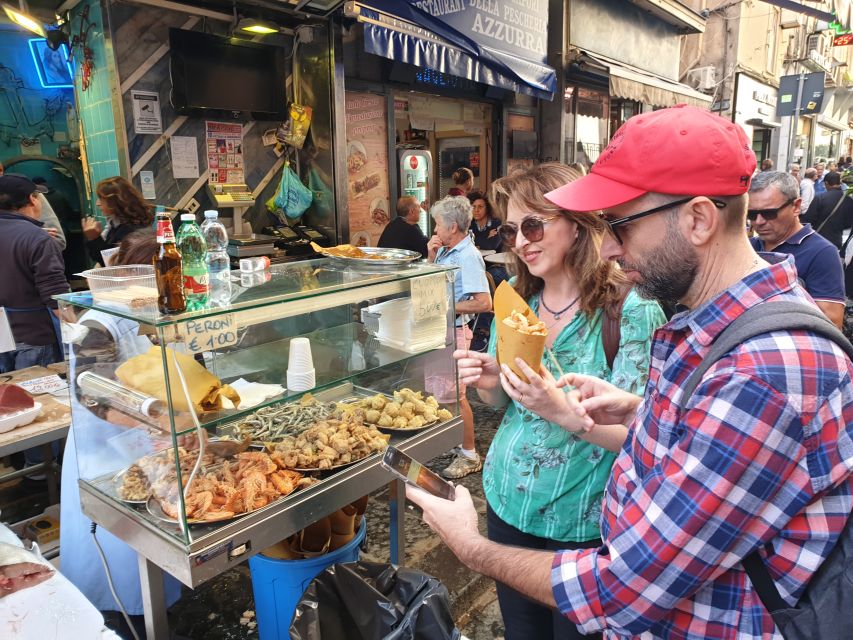 Naples: Food Tour with Davide - Pignasecca Market: where the Mediterranean food story feels real