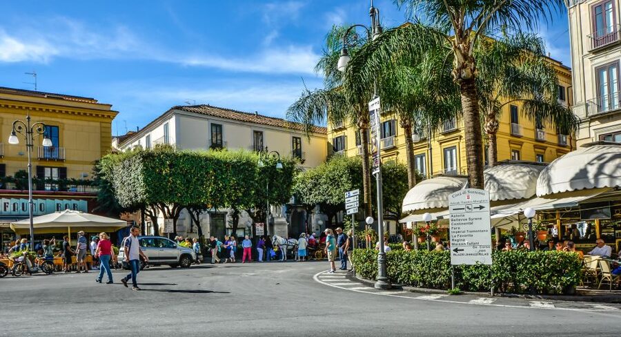 Naples: Full-Day Sorrento, Positano, and Amalfi Tour - Why this Naples-to-Amalfi day trip feels efficient