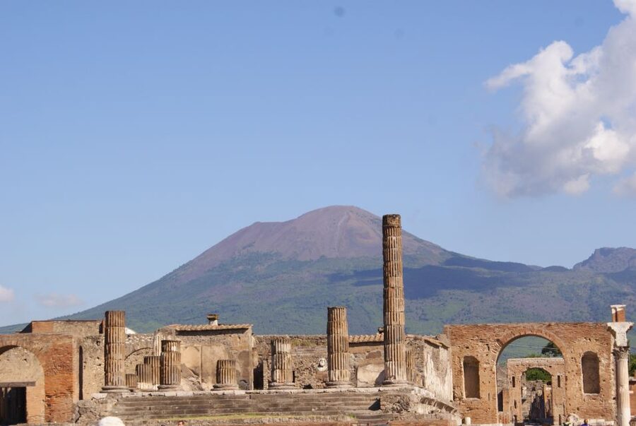Naples: Half-Day Pompeii Tour - Shared Walking Tour Reality: Guide Quality, Pace, and Group Size