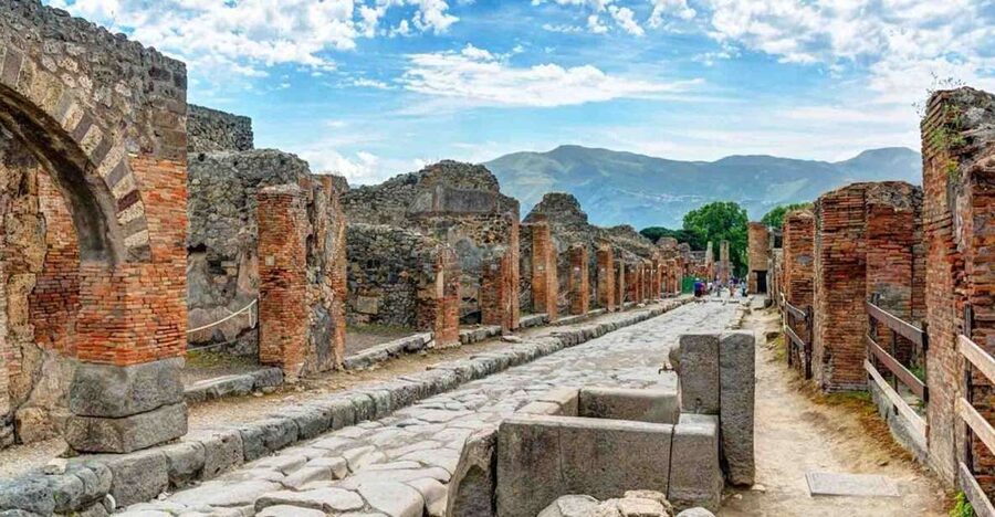 Naples: Half-Day Pompeii Tour - Skipping the Line at Entry, Then Getting Oriented Fast