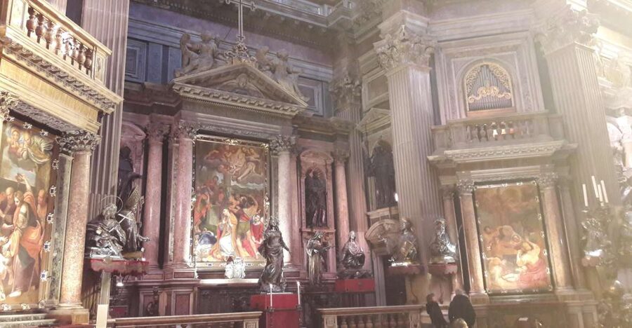 Naples Historic Center: Traditions, Legends & Folklore Tour - Spaccanapoli walks best when you understand the street’s role