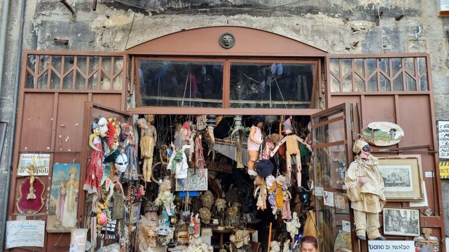 Naples: Historic City Center Guided Walking Tour - The guide factor: Davide’s storytelling style