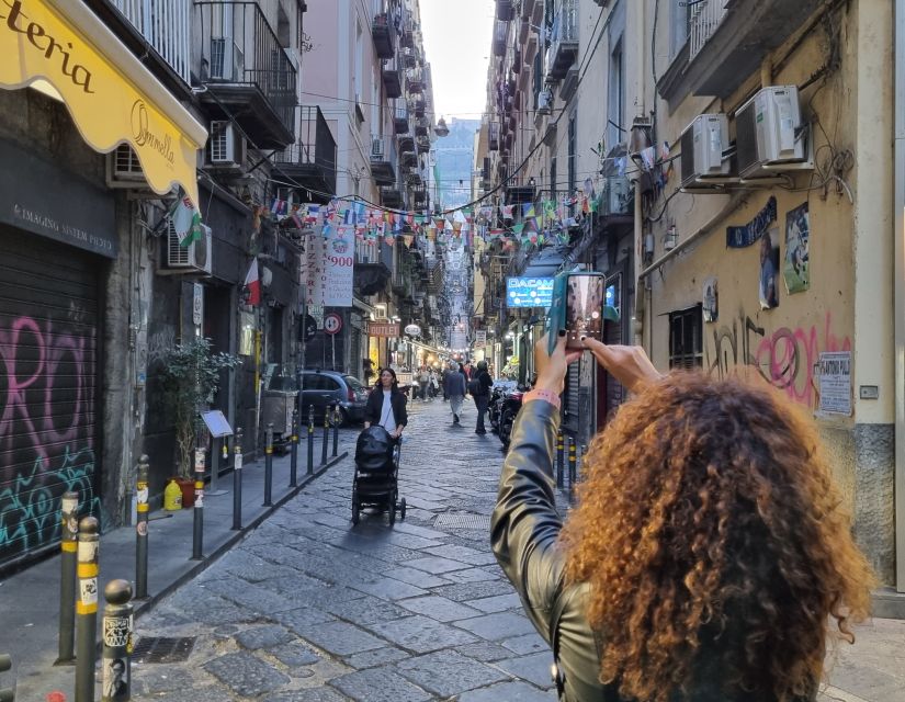 Naples: Historic City Center Guided Walking Tour - Language options: choose the one that helps you relax