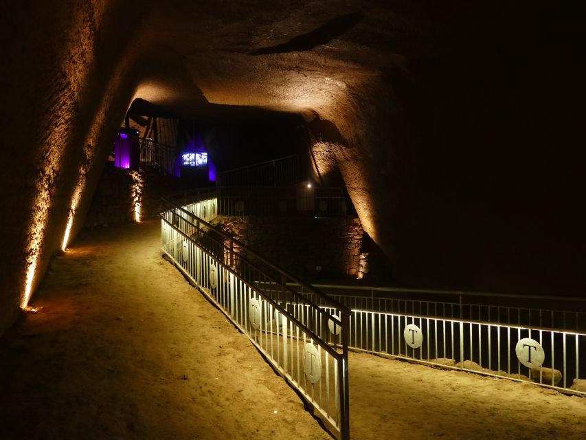 Naples: LAPIS Museum Guided Visit in Italian - Italian-only guiding: how language affects the experience
