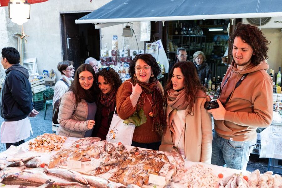 Naples: Markets and Cooking Class at Local's Home - Why private group matters more than you think