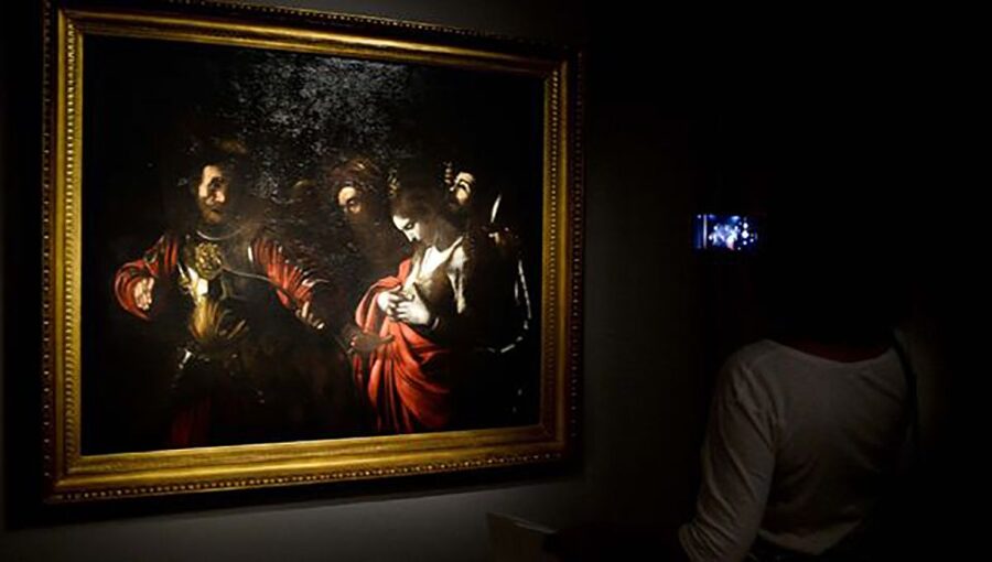 Naples: Masterpieces of Caravaggio Guided Walking Tour - Museodivino: magnifying micro sculptures and a Neapolitan coffee break