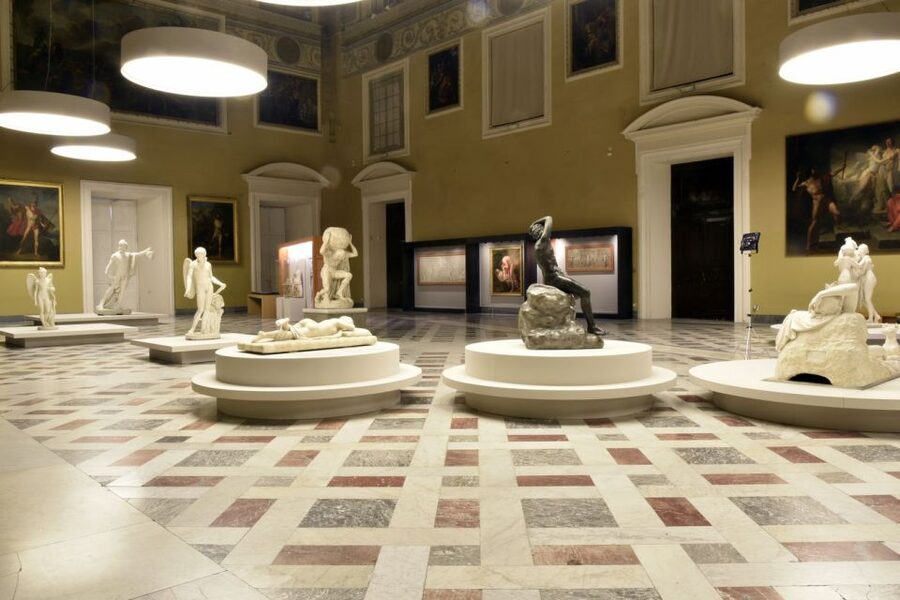 Naples: National Archaeological Museum Tour & Digital Guide - Pompeii and Herculaneum: frescoes, mosaics, and everyday objects that hit harder than you expect