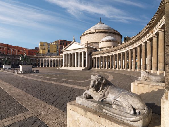 Naples: Panoramic Private Tour by Vintage Fiat 500 or 600 - Marechiaro fishing village and Borgo Marinari harbor walks