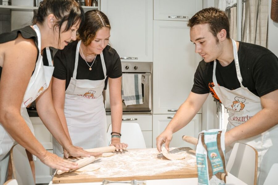 Naples: Pasta and Tiramisu Class at a Local's Home - The table moment: prosecco aperitivo, wines, and what you taste