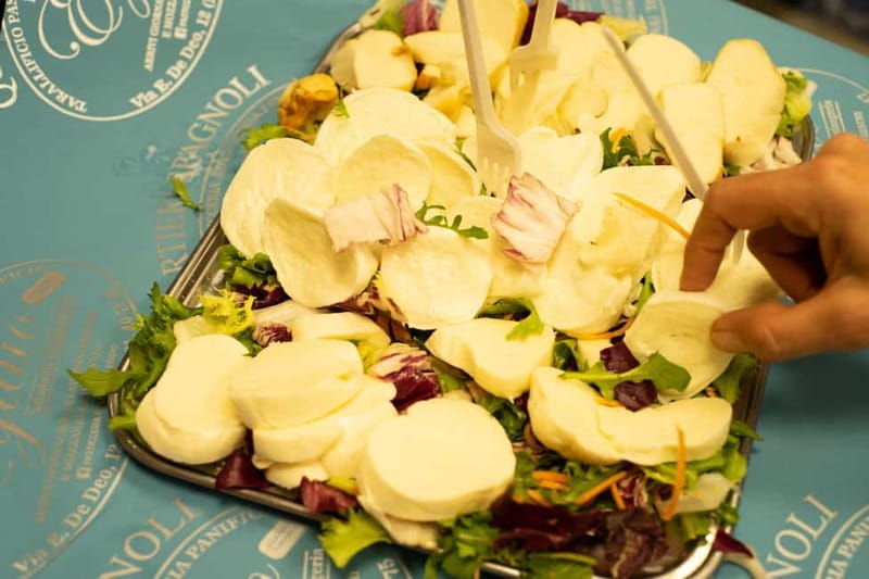 Naples: Pasta, Wine & Authentic Food Tour - Pizzette and Mozzarella: The Cheese and Snack Route You’ll Want to Repeat
