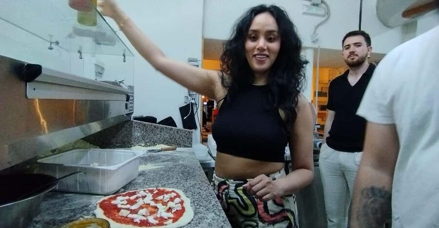 Naples: Pizza Making Class with Neapolitan Chef and drink - Making Neapolitan dough from scratch, step by step