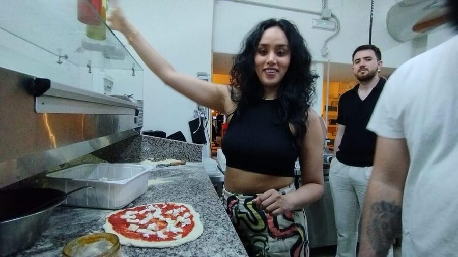 Naples: Pizza Making Class with Neapolitan Chef and drink - The meal flow: why you may not finish everything