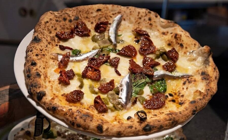 Naples: Pizza tasting gourmet experience - The Ferrari Trento welcome, and why it matters