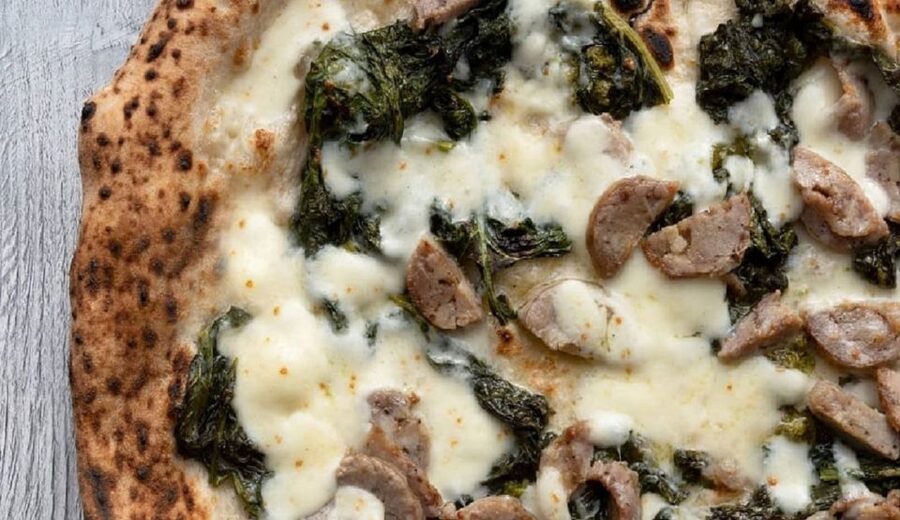 Naples: Pizza tasting gourmet experience - The contemporary twist, plus choice from an à la carte menu