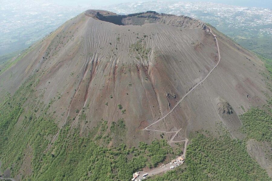 Naples: Pompeii, Herculaneum and Mt. Vesuvius Private Tour - Getting There Smoothly: Naples Pickup to Ruins Day Mode