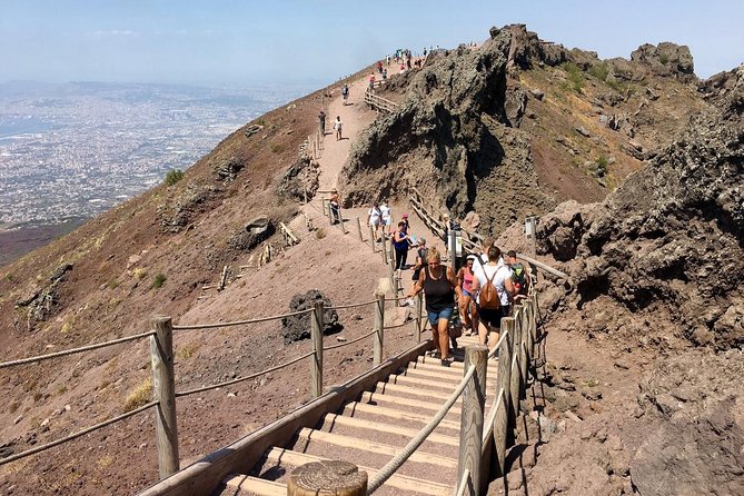 Naples: Pompeii & Mt Vesuvius All-Inclusive Small Group w/ Lunch - Pompeii time management: what the guided tour does for you