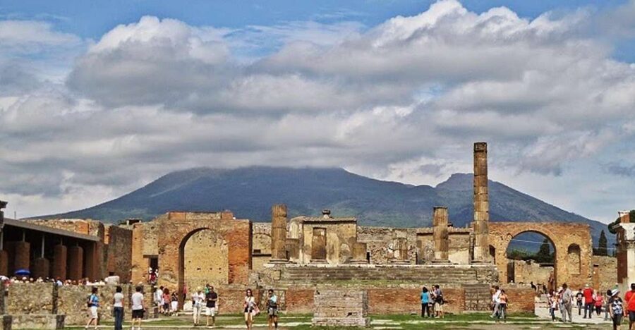 Naples: Pompeii, Vesuvius and Wine Tasting Tour - A Tight 8-Hour Loop: Naples, Vesuvius, Vineyard, Pompeii
