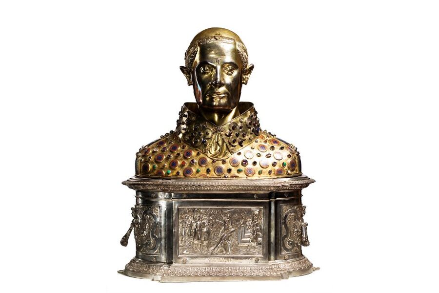 Naples: Royal Chapels & Treasure of St. Gennaro Ticket - The Audioguide Star Team: Toni Servillo and the Creative Cast