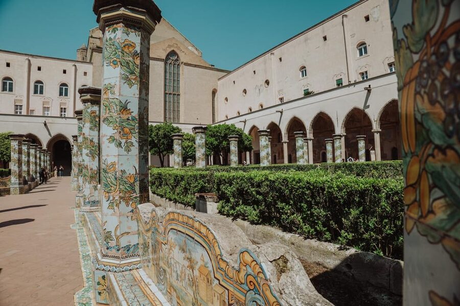 Naples: Santa Chiara Cloister Guided Group Tour - Why Santa Chiara Cloister Feels Like a Naples Pause Button