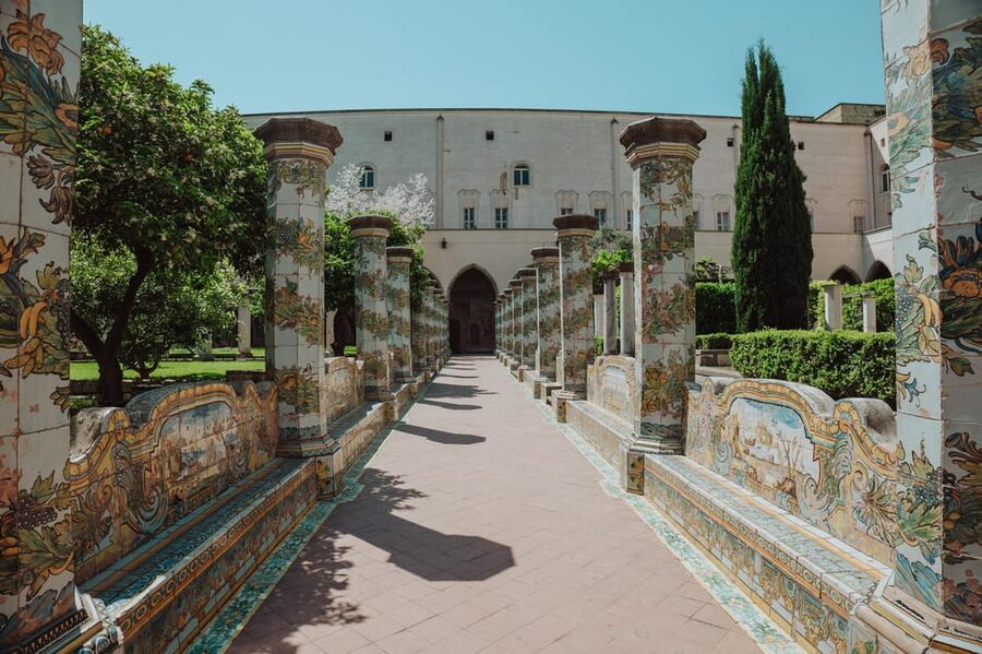 Naples: Santa Chiara Cloister Guided Group Tour - Meet at Piazza del Gesù Nuovo, Then Let the Guide Set the Tempo
