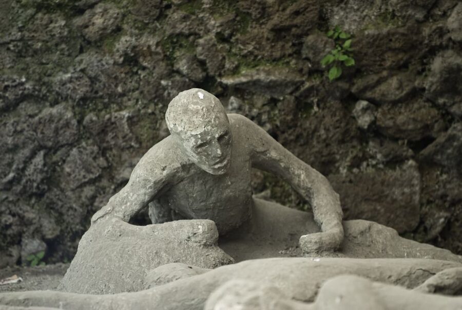 Naples: Sorrento and Pompeii with lunch & tickets included - Pompeii Real Talk: Wear Shoes, Expect Crowds, and Pace Yourself