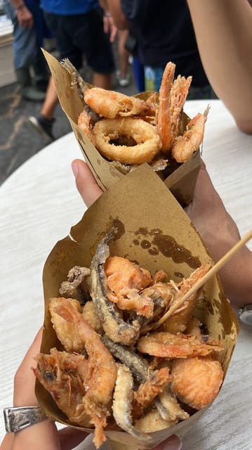 Naples: Street Food Experience With 6 Stops - Mozzarella, Tarallo, and the Market Rhythm of Naples