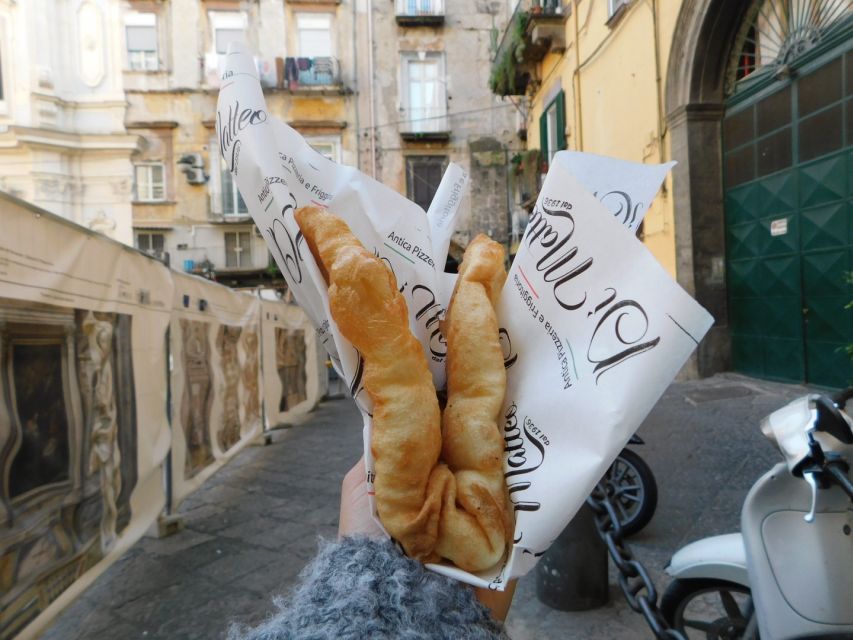 Naples Street Food Scene Tour: Small-Group Tasting Adventure - Your 3-hour walking plan through the historic center