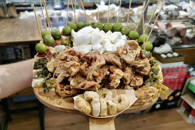 Naples Street Food Tour: Discover Local Flavors with Expert Guide - Quick hits before you go