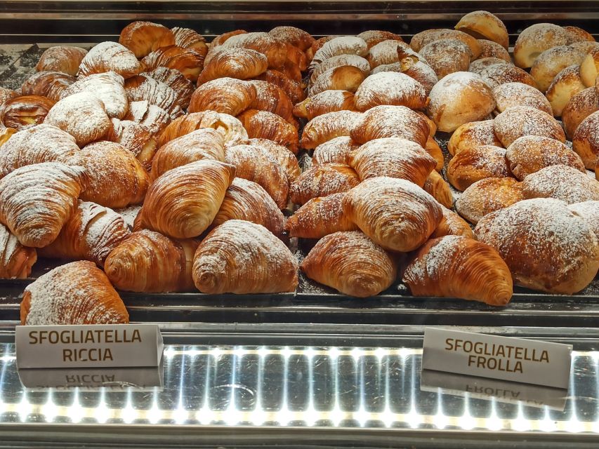 Naples: Street Food Walking Tour with Local Guide - Pasta frittata and arancini: Naples comfort food, explained by texture