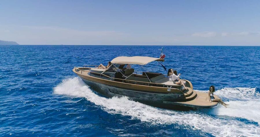 Naples: Sunset Cruise by boat with Aperol Spritz and Snacks - Why Naples at dusk looks better from a boat