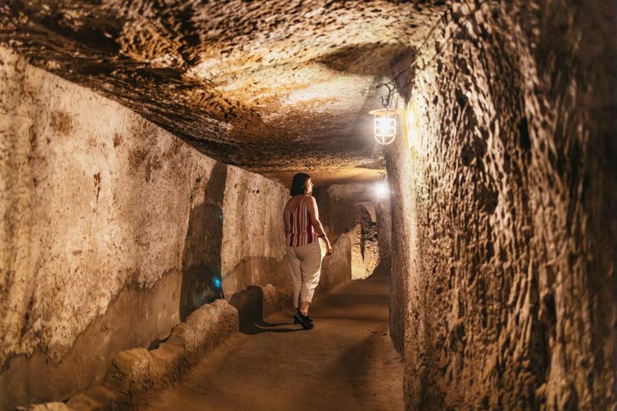 Naples: The Bourbon Tunnel Guided Tour with Entrance Ticket - Entering the Underground: What Happens From the First Descent