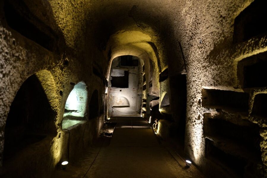 Naples: The Holy Mile 3-Hour Guided Tour - Rione Sanità street walk: the neighborhood as a second guide