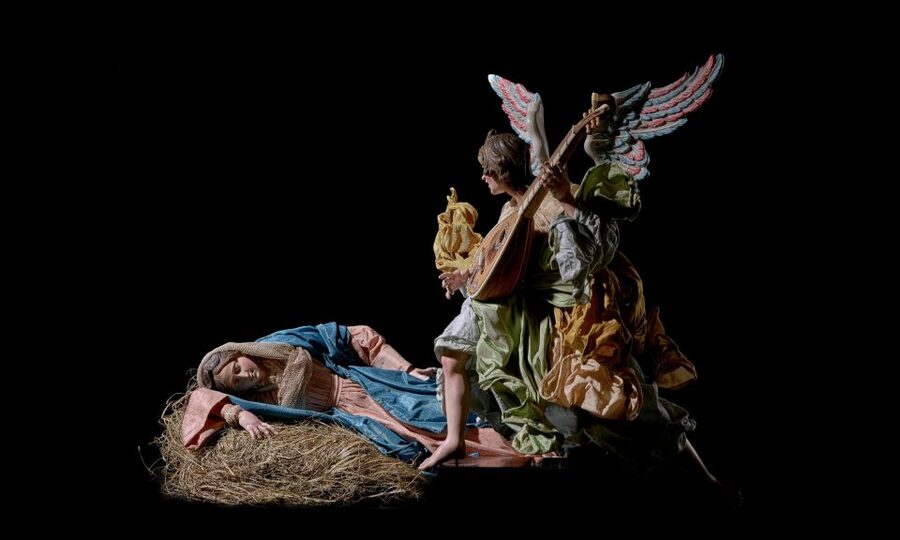 Naples: the magic of Christmas and Nativity scenes - Sant’Anna dei Lombardi, Rossellini’s 15th-century nativity, and Renaissance traces