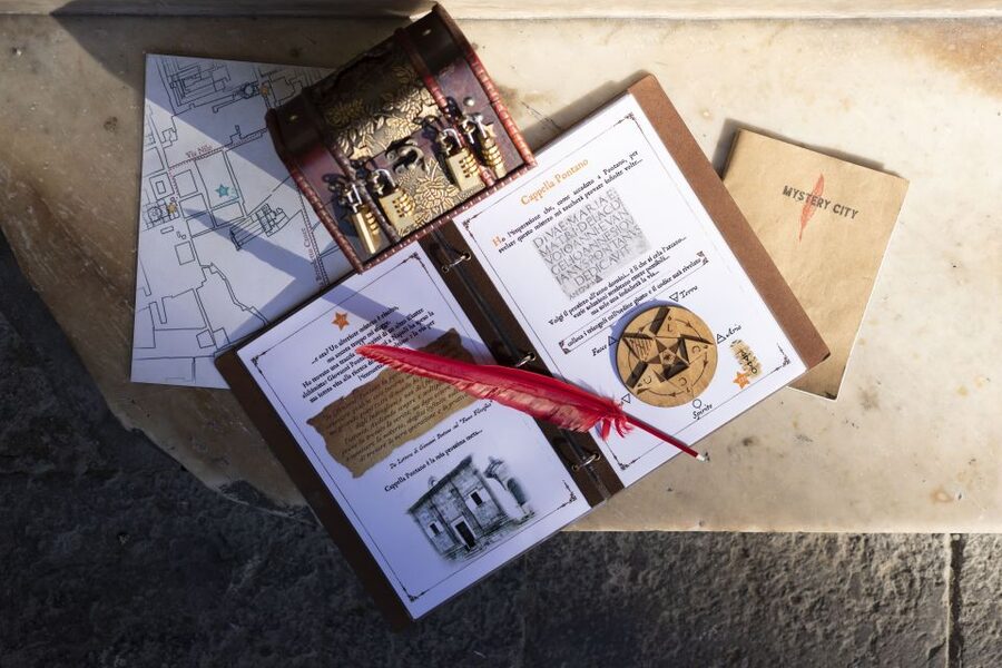 Naples: The Path of the Immortals Treasure Hunt Walking Tour - Key things to know before you go