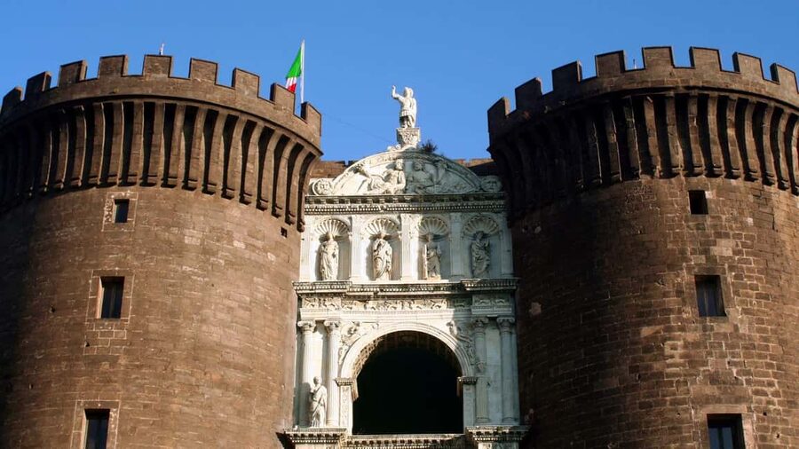 Naples: tour between Maschio Angioino and Plebiscito square - Key highlights to look forward to
