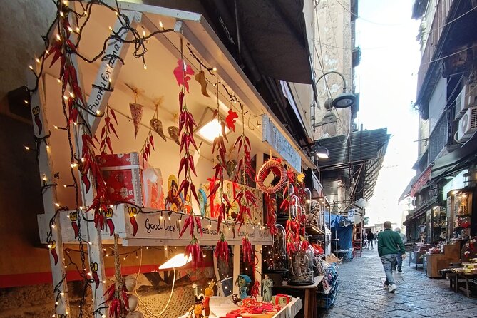 Naples: Walking Tour of the Historical Center - Via dei Tribunali and Santa Maria delle Anime del Purgatorio ad Arco