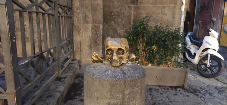 Naples Walking Tour: Old Town and Spaccanapoli - Guide quality and language balance: what to expect with Spanish, English, Italian