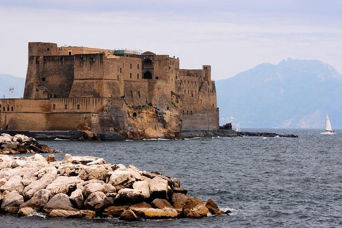 Naples Walking Tour with Underground Roman Ruins Ticket - Greek streets to Piazza del Gesù Nuovo: the main landmarks in context