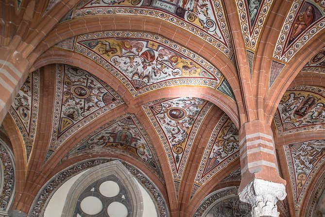 Naples Walking Tour with Underground Roman Ruins Ticket - One hour on your own: shops, snacks, and choosing a lunch that fits you
