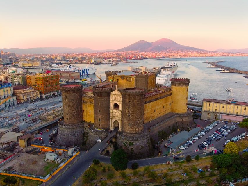 Napoli: Walking Tour of Naples with Local Tour Guide - Meet Outside McDonald’s in Piazza Municipio, Your Starting Line