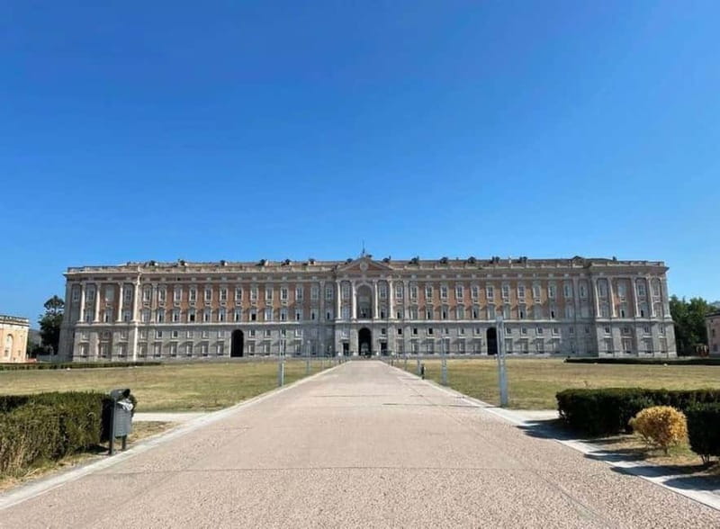 PALACE OF CASERTA: PRESTIGE TOUR FROM NAPLES - Getting From Naples: The Practical Comfort of a Minibus Tour