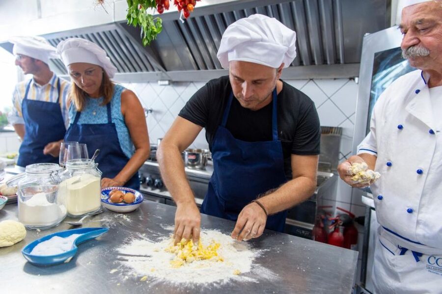 Pasta & Tiramisù: Cook, Lunch & Beach Day in Amalfi Coast! - Lunch in Praiano: eat what you made, plus 4 local recipes
