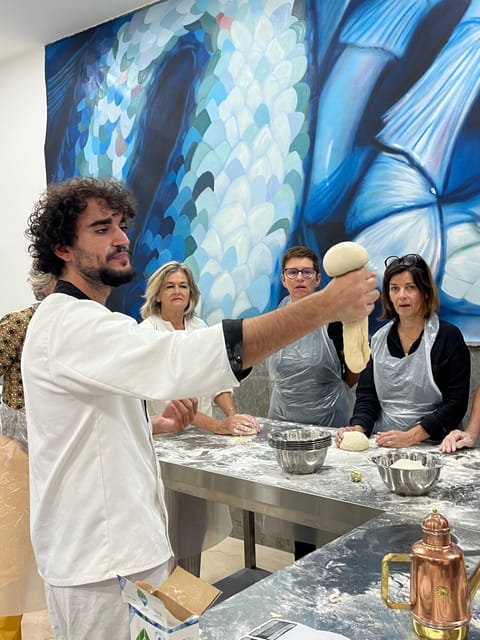 Pizza-Making Workshop by night with glass of wine - A Night Pizza Class in Naples: Why This Format Works