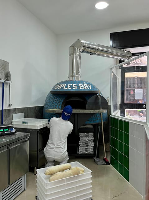Pizza-Making Workshop by night with glass of wine - Getting There Fast: Via delle Zite 30 and Stazione Duomo